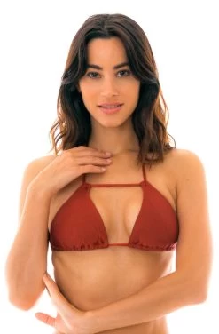 Triangel Top Ziegelrot Mit Riemchen – Top Liquor Detail